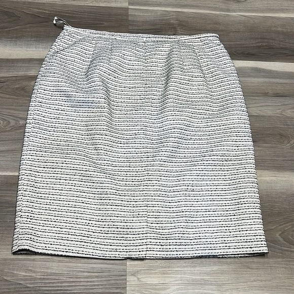 Calvin Klein white and silver skirt size 14 - Picture 5 of 7